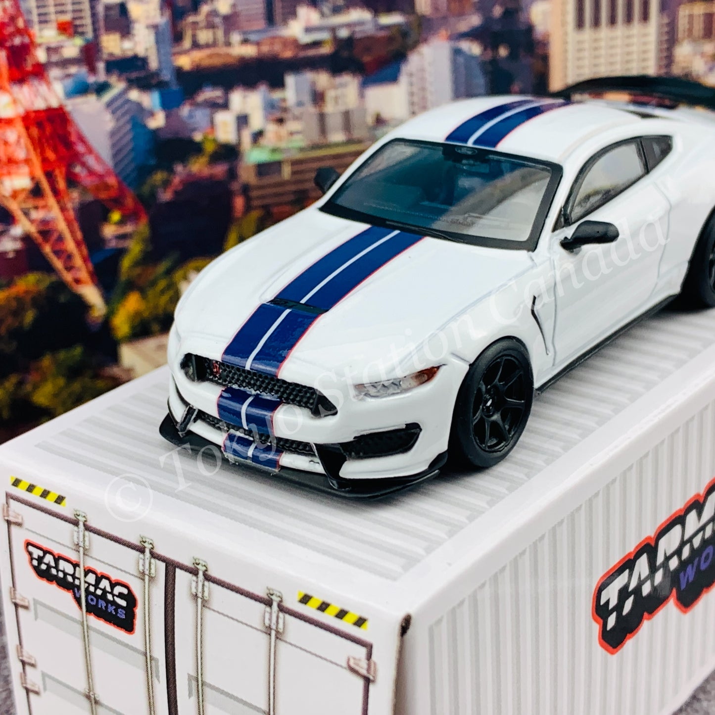 TARMAC WORKS 1/64 Global64 Ford Mustang Shelby GT350R White Metallic T64G-011-WH