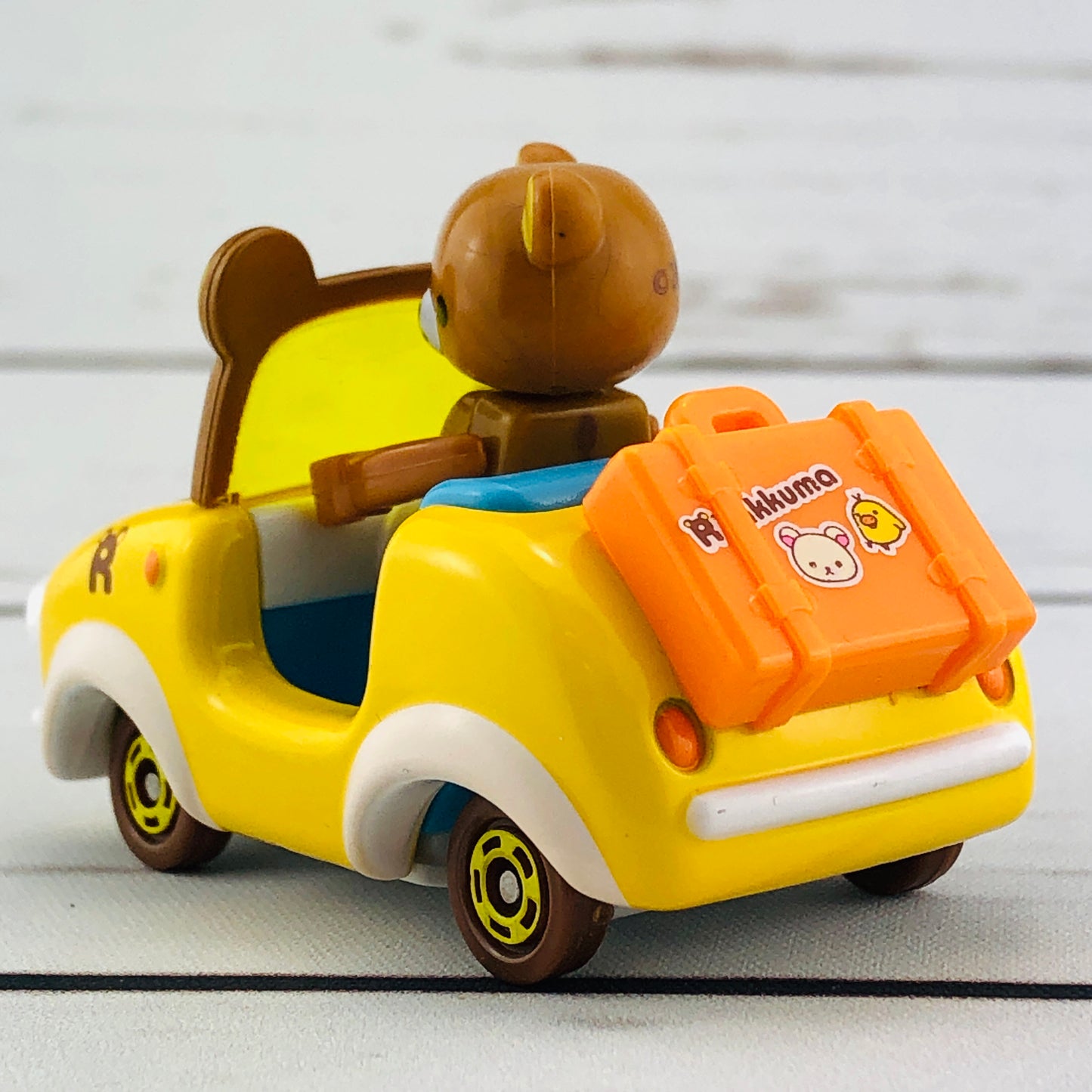 Dream TOMICA RIDE ON R07 Rilakkuma x Rilakkuma Car