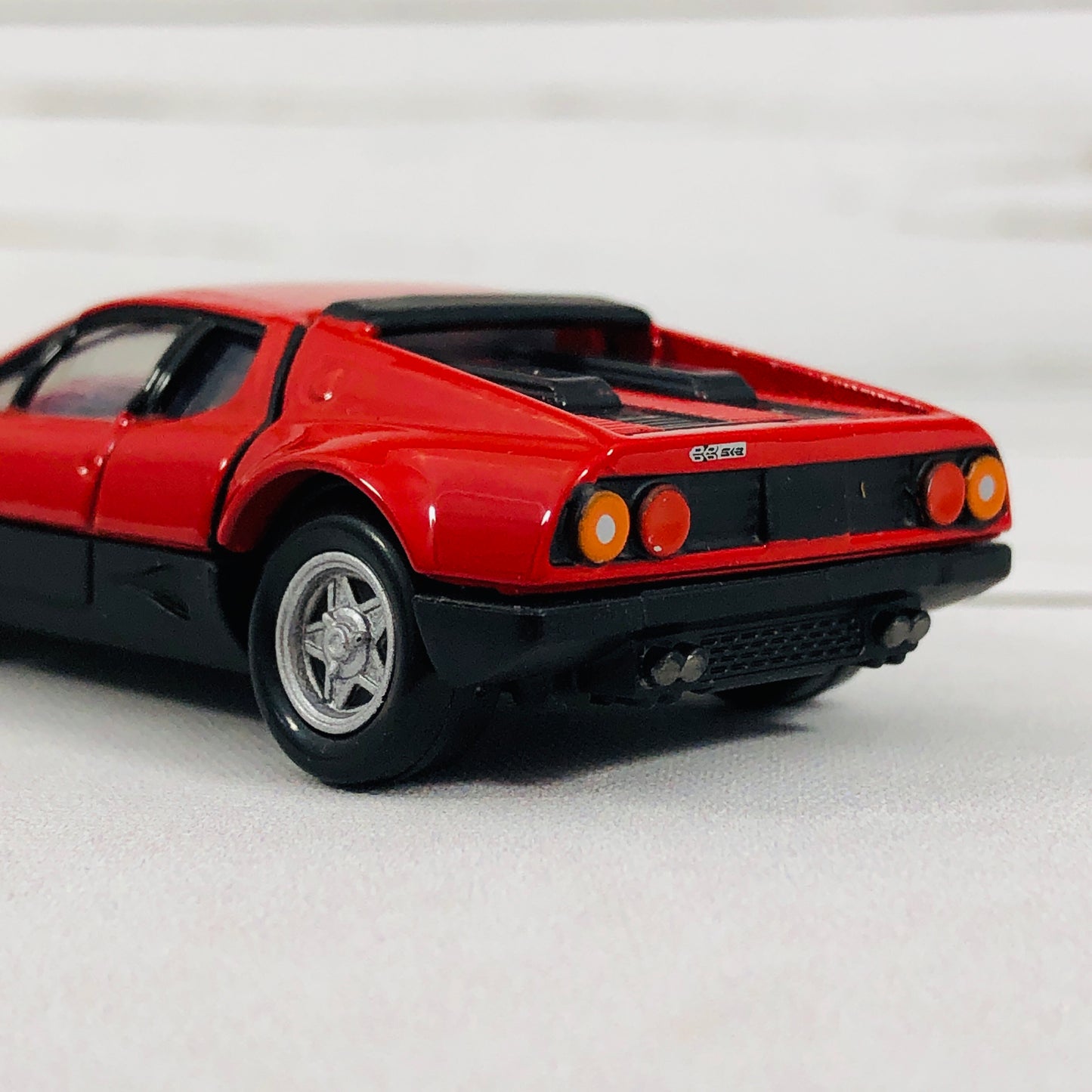 Tomica Premium No.17 Ferrari 512 BB RED