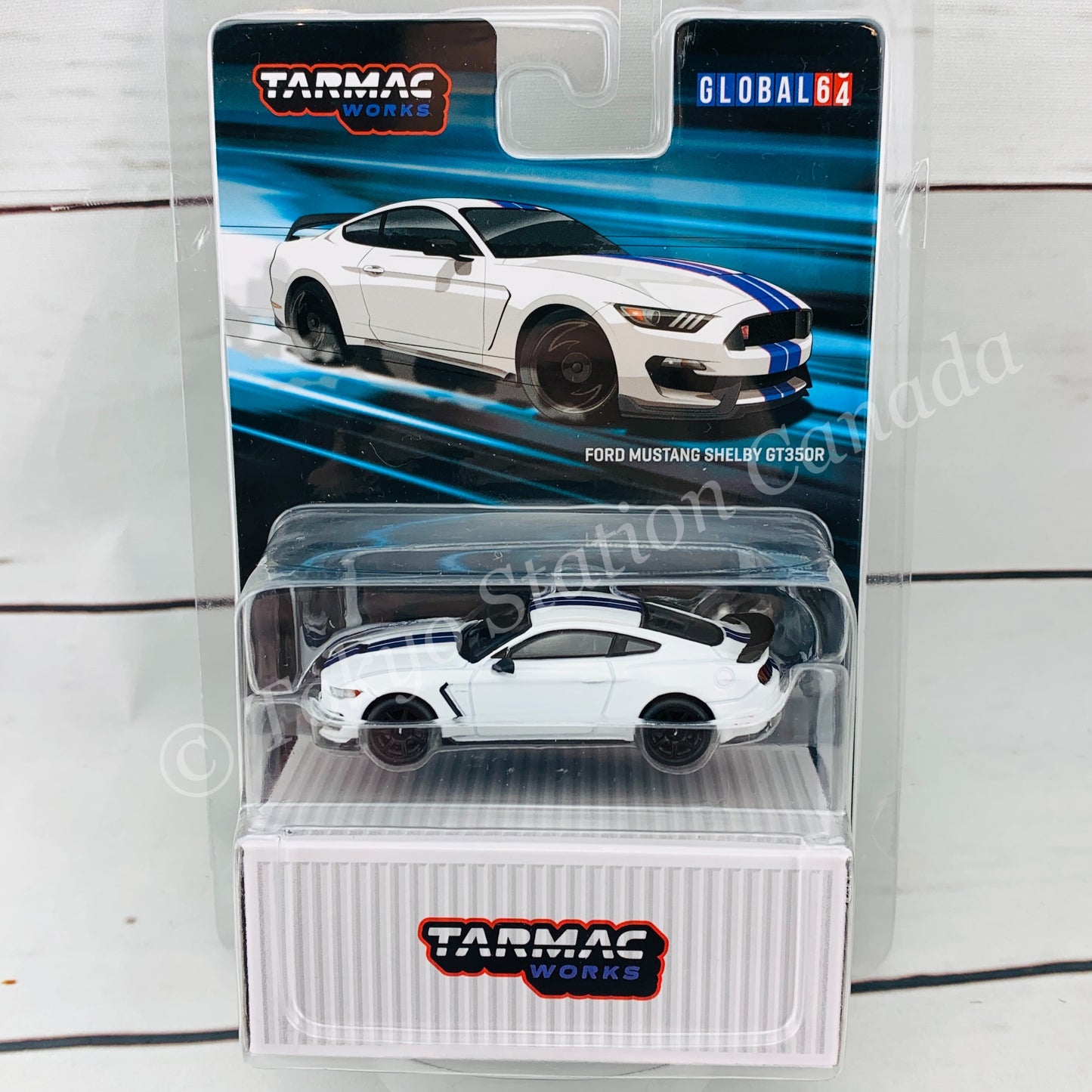TARMAC WORKS 1/64 Global64 Ford Mustang Shelby GT350R White Metallic T64G-011-WH