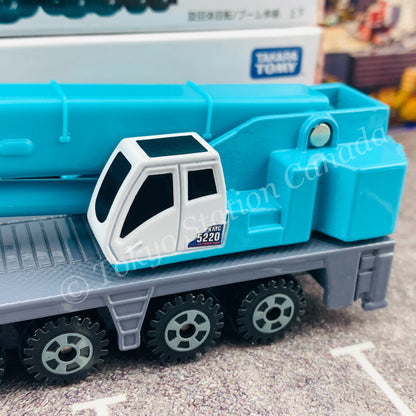 TOMICA 133 Kobelco All Terrain Crane KMG5220