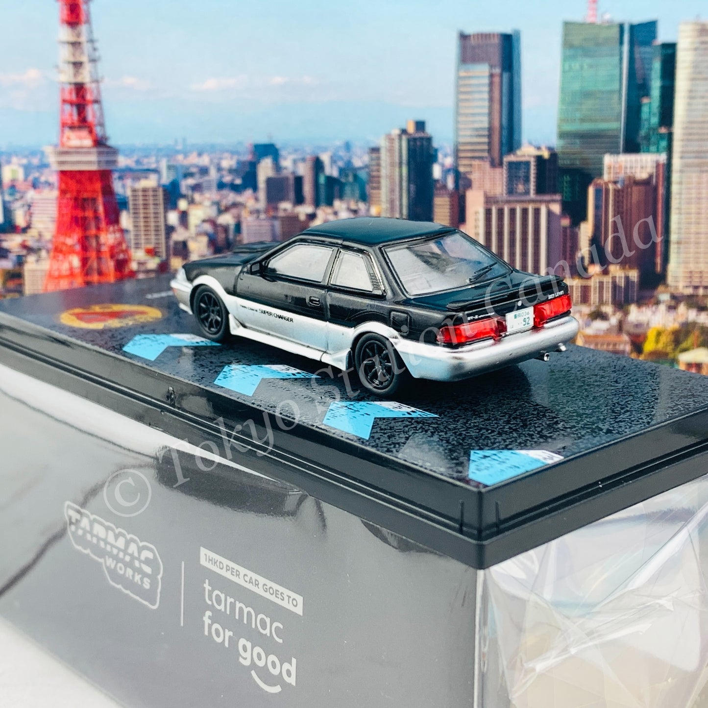 Tarmac Works 1/64 Toyota Corolla Levin AE92 Black / Grey T64R-036-BLK 