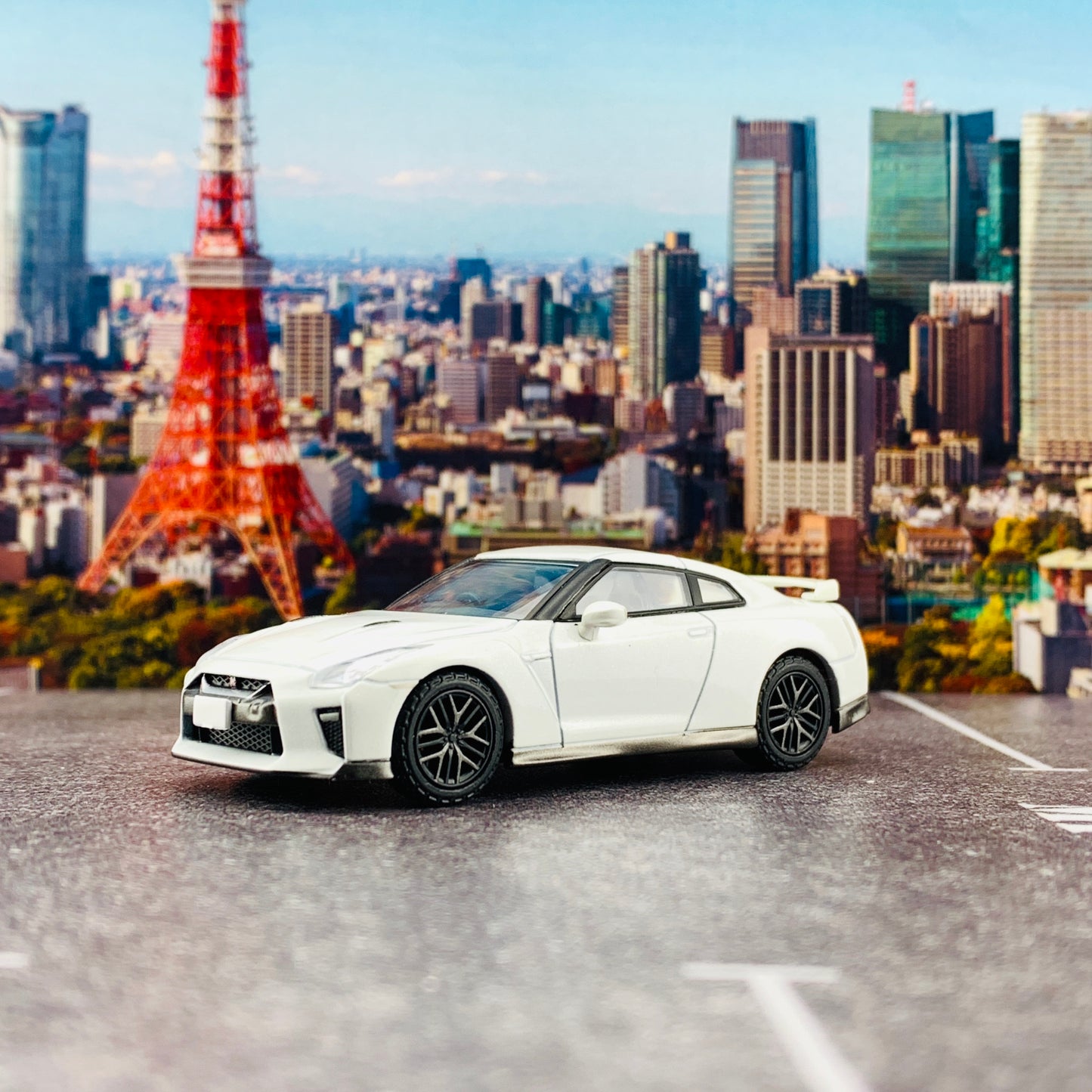 Tomica Limited Vintage Neo 1/64 Nissan GTR Premium Edition 2017 Model WHITE LV-N148c