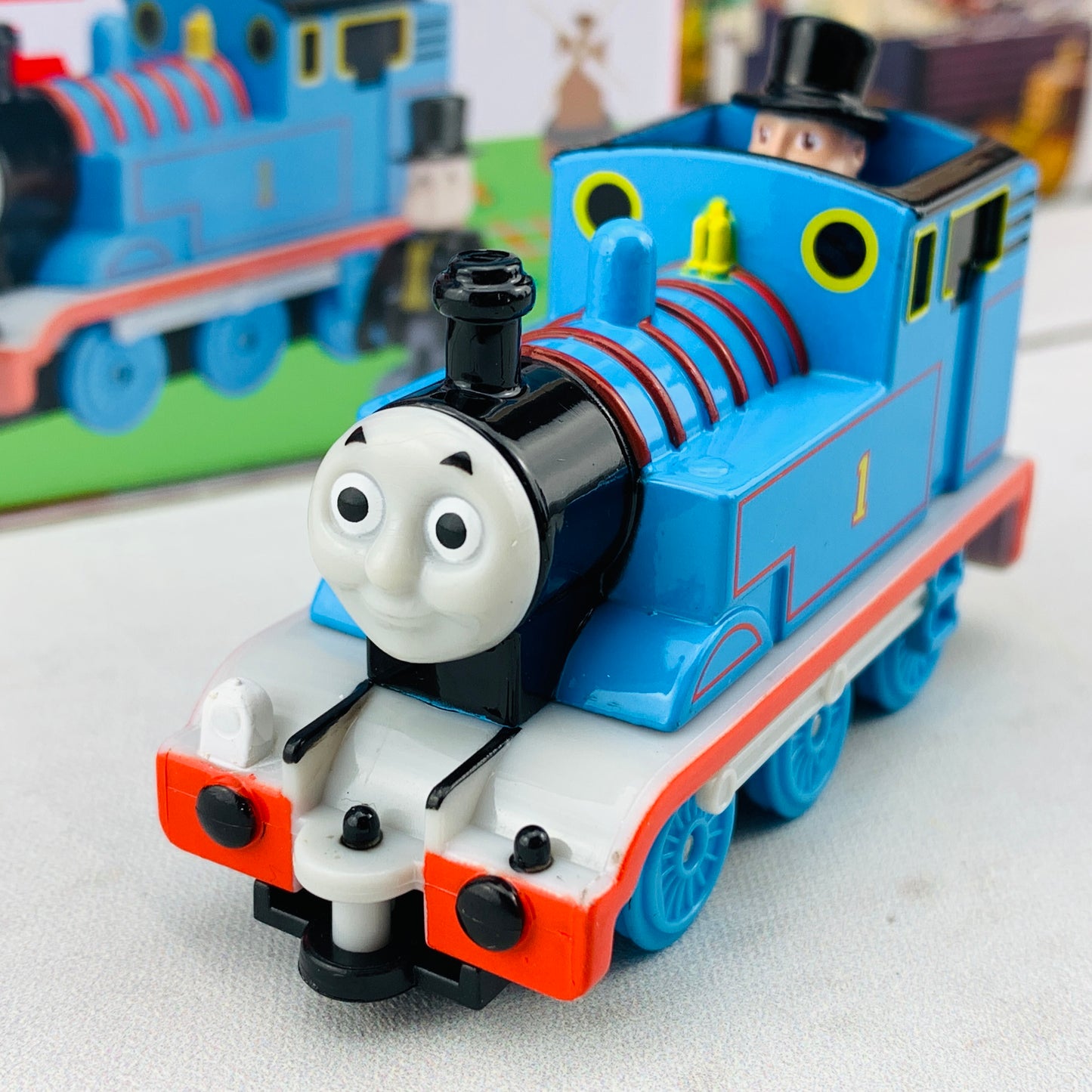 Dream TOMICA RIDE ON R05 SIR Topham Hatt x THOMAS