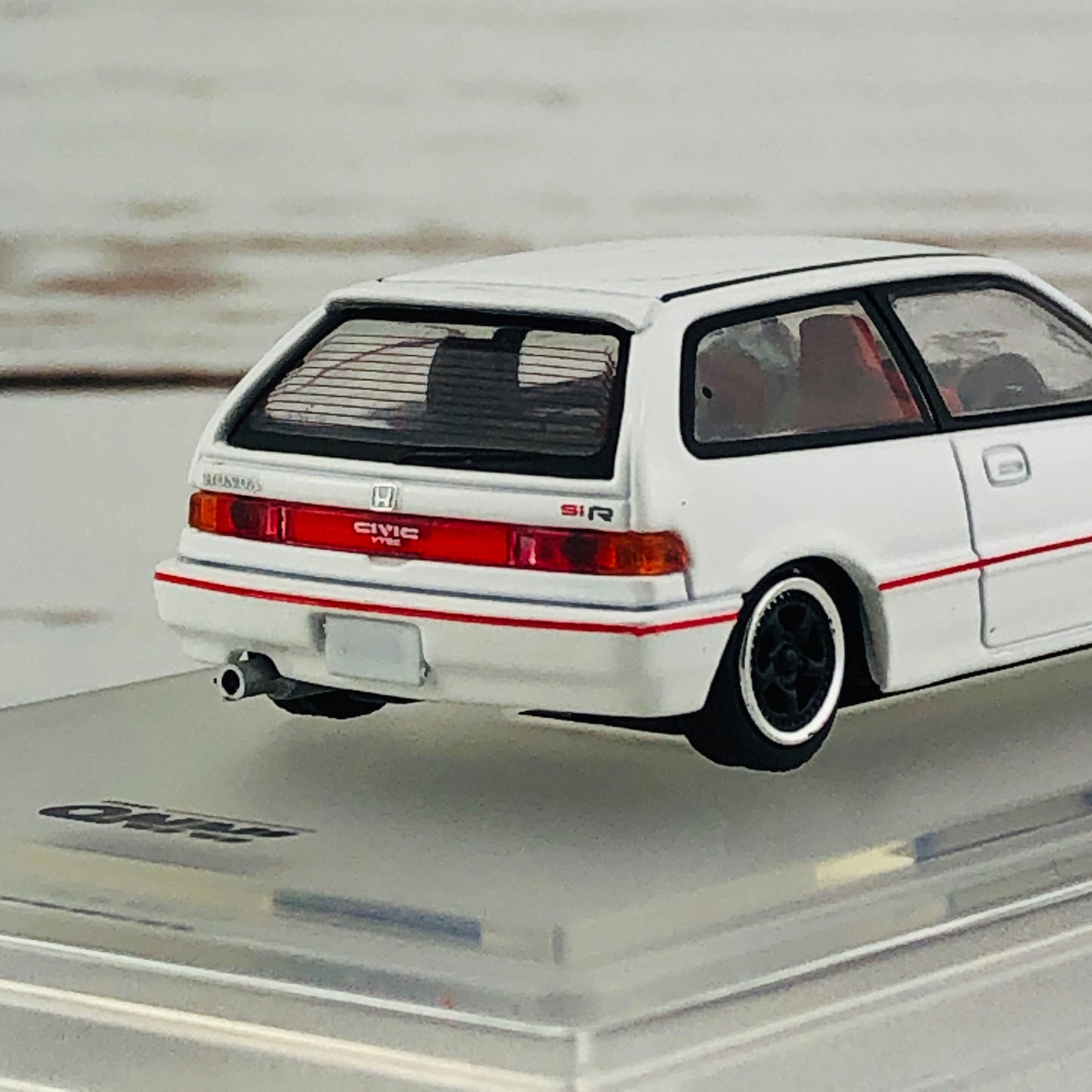 INNO64 Honda Civic EF9 SiR White Edition IN64-EF9-WHI