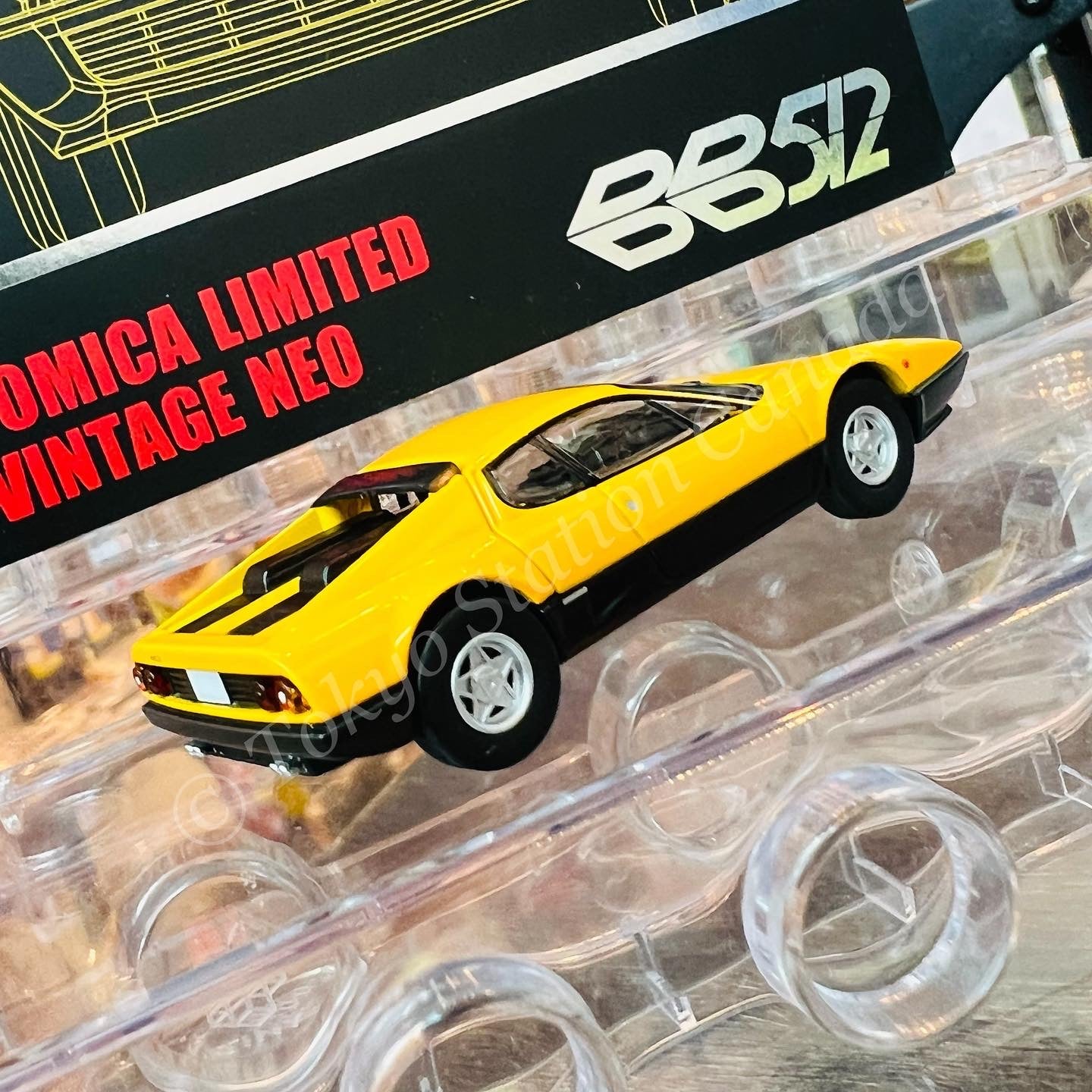 TOMYTEC Tomica Limited Vintage NEO 1/64 LV-N Ferrari 512 BB Yellow / Black 4543736320050