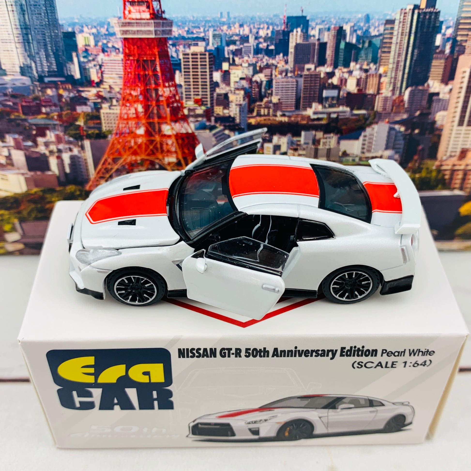 ERA CAR 21 1/64 Nissan GTR 50th Anniversary Edition Pearl White NS20GTRSP26