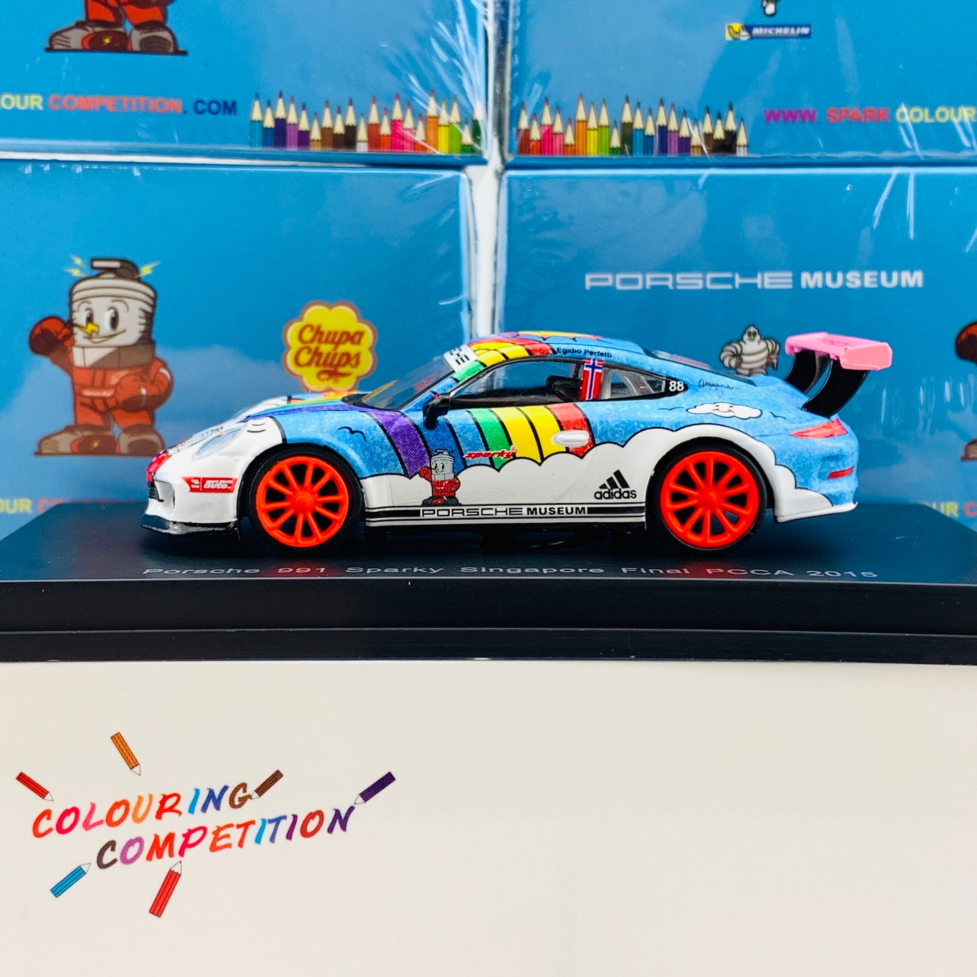 Sparky 1/64 Porsche 991 #88 Sparky Singapore Final PCCA 2015 Y007