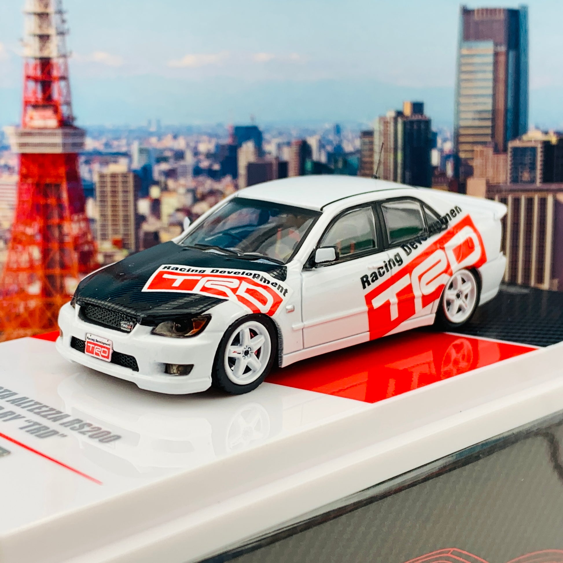 INNO64 1/64 Toyota Altezza Tuned by TRD IN64-RS200-TRD