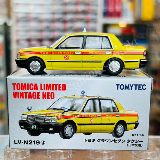 TOMYTEC Tomica Limited Vintage Neo 1/64 Toyota Crown Sedan Taxi (Nihon Kotsu) LV-N219d