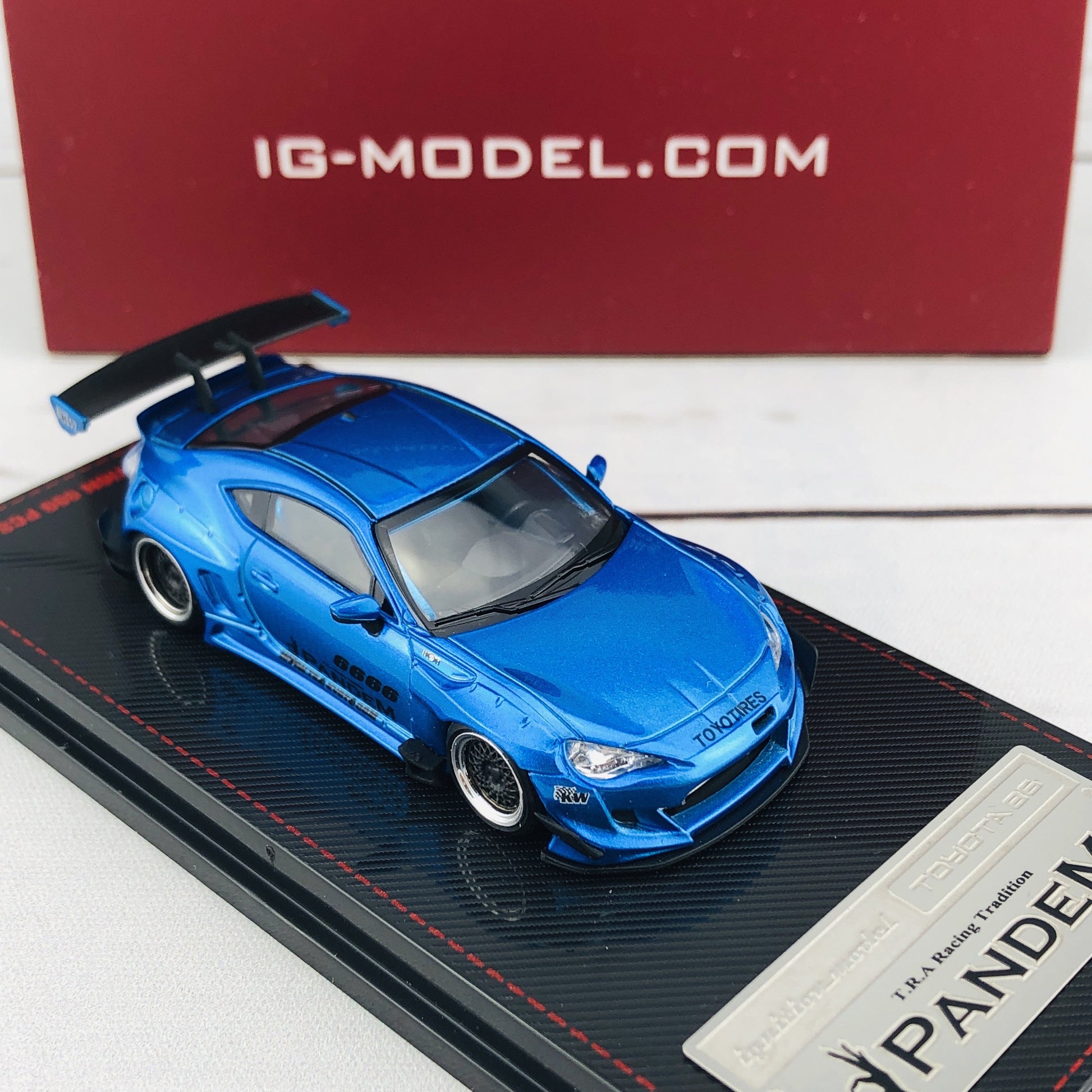 Ignition Model 1/64 Pandem Toyota 86 V3 Blue Metallic 1403