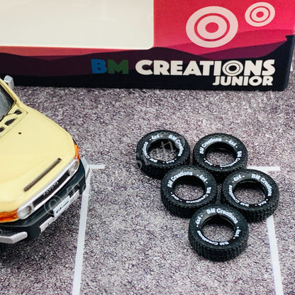 BM CREATIONS JUNIOR 1/64 Toyota 2015 FJ Cruiser - Ivory LHD 64B0137
