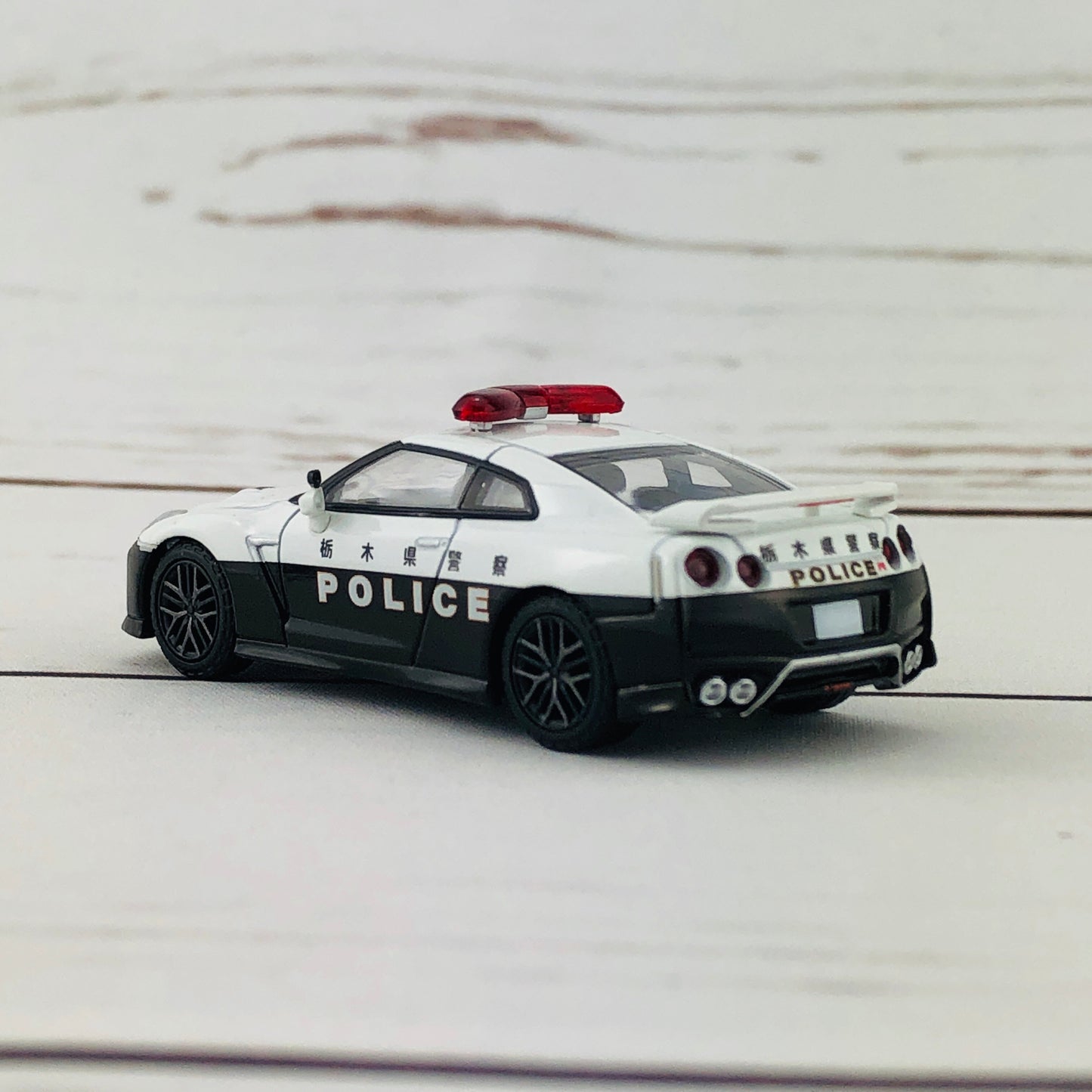 Tomica Limited Vintage Neo Tomytec GTR Police Car LV-N184a