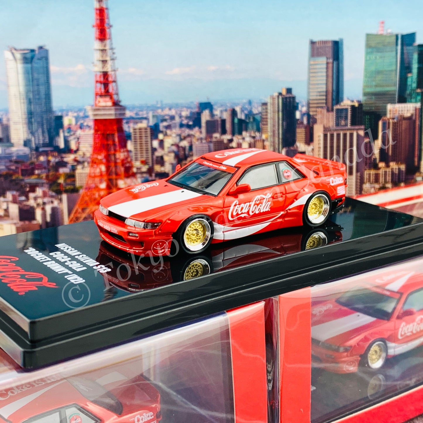 INNO64 x TOYEAST 1/64  COCA-COLA NISSAN SILVIA S13 ROCKET BUNNY V2 COKE037