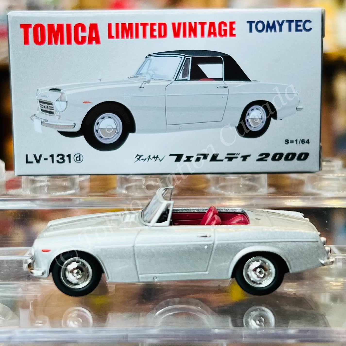 TOMYTEC Tomica Limited Vintage 1/64 Datsun Fairlady 2000 (Silver) LV-131d