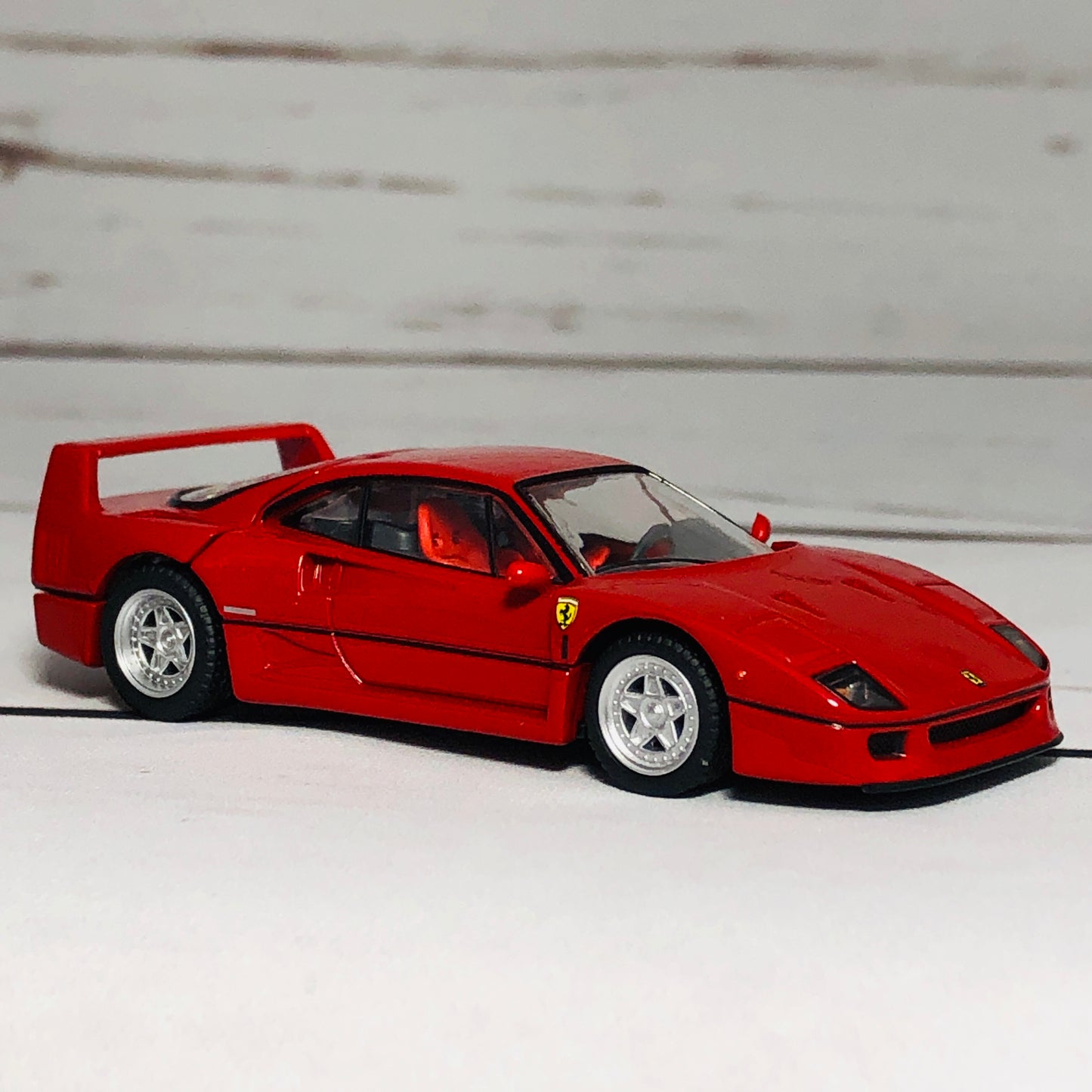 Tomica Tomytec Limited Vintage Neo FERRARI F40 (RED) 1/64