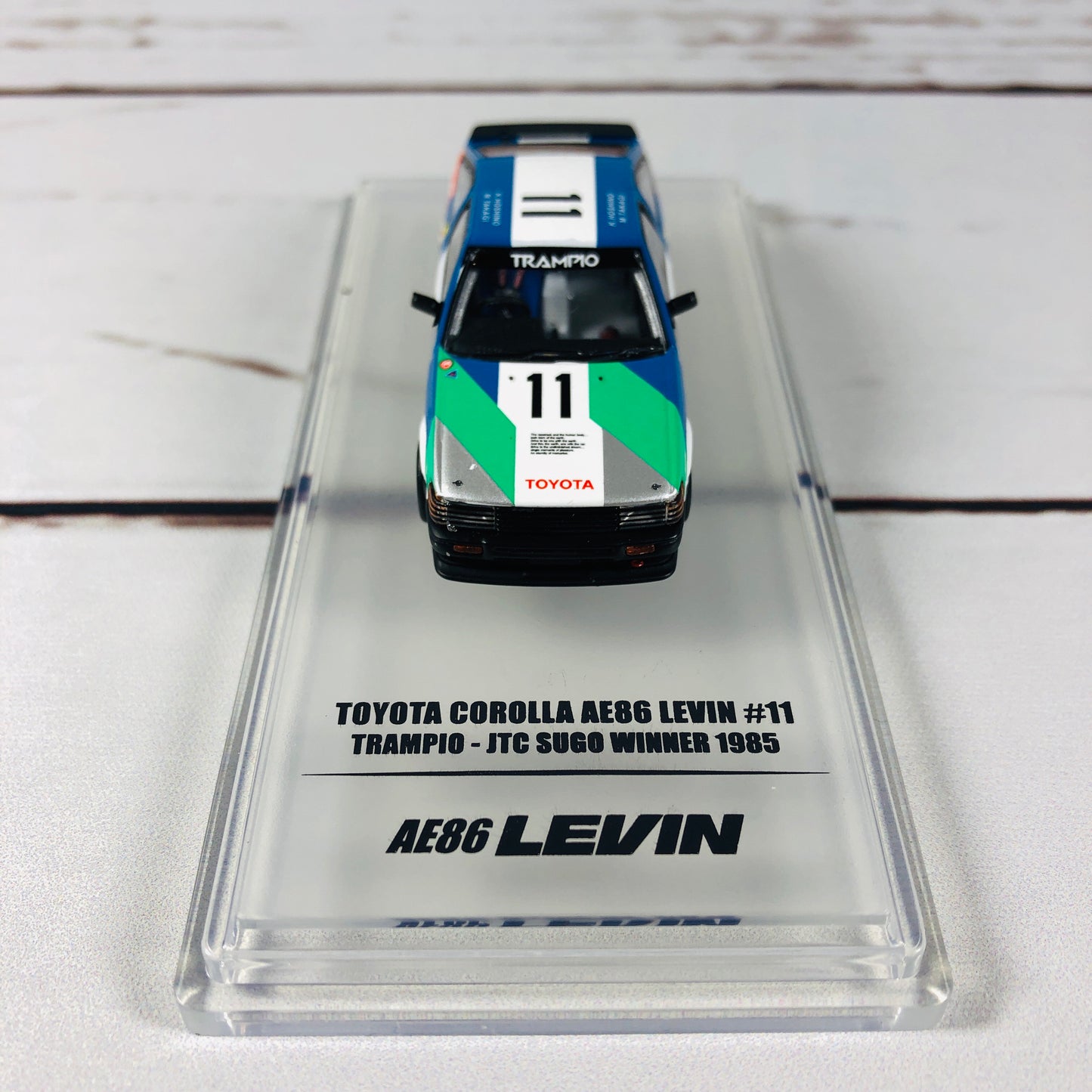 INNO64 TOYOTA COROLLA AE86 LEVIN #11 "TRAMPIO" JTCC 1985 IN64-AE86-11TR85
