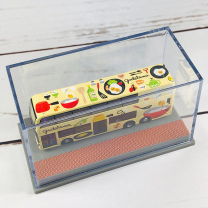 80M Diecast Gudetama Bus CR120002