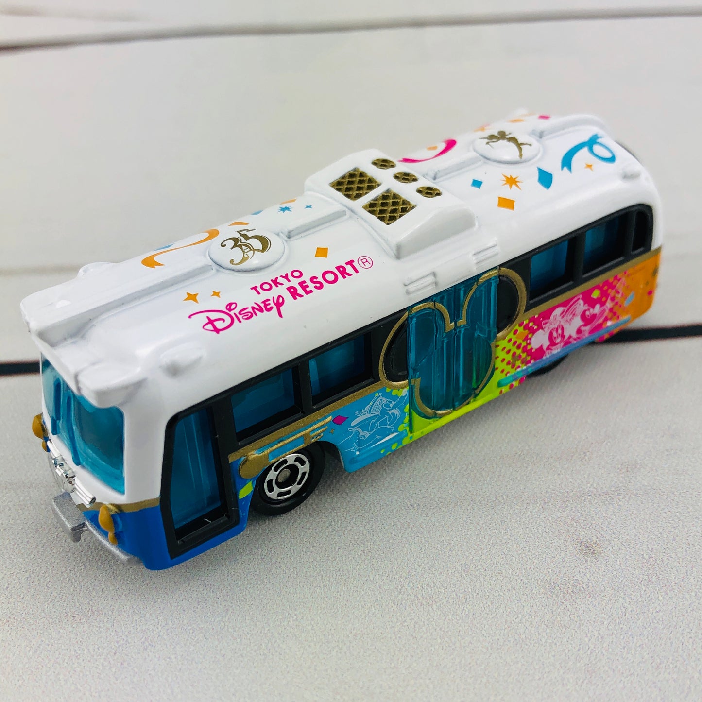 Tomica Disney Resort Cruiser 35th Aniversary Collection *Limited Quantity*