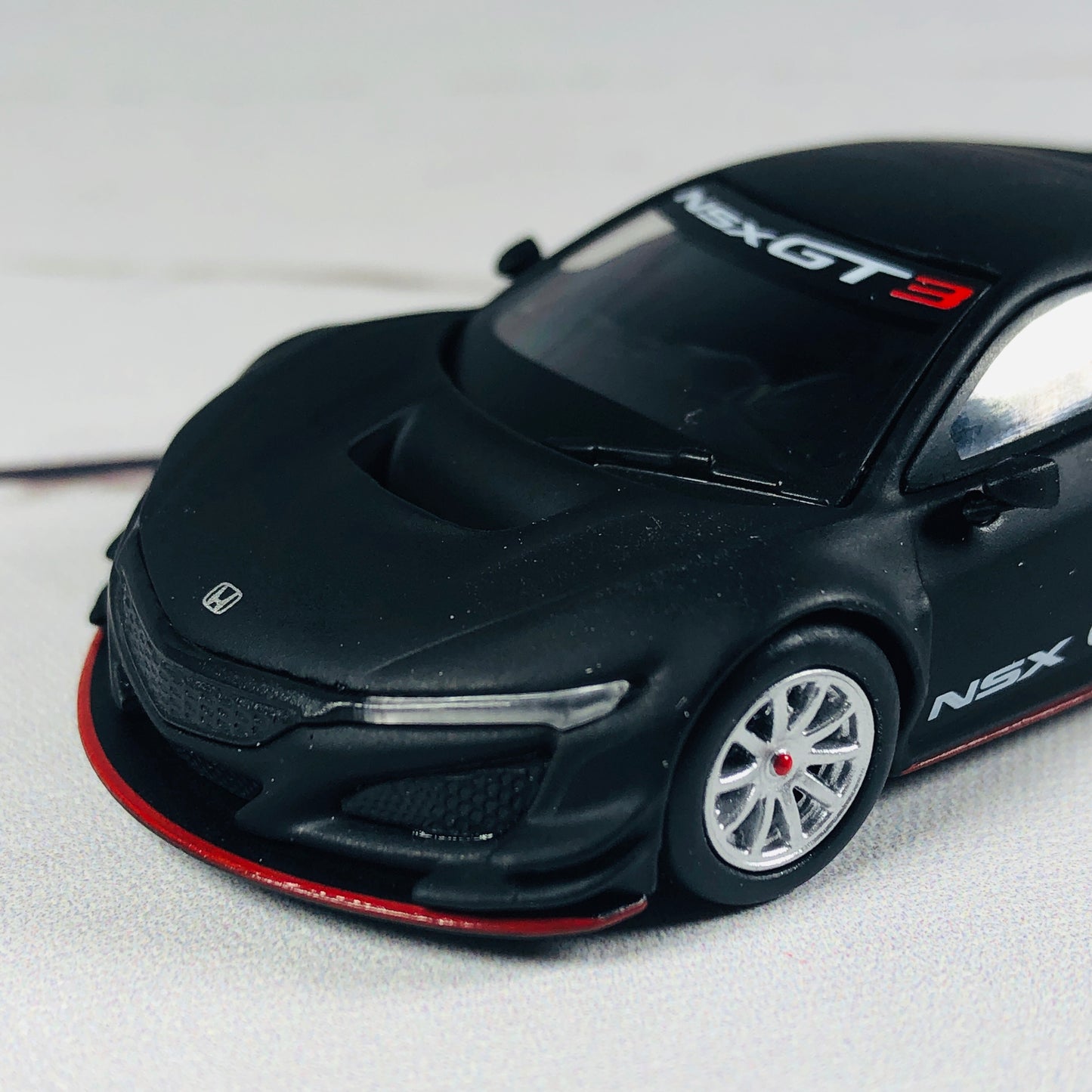 MINI GT 1/64 Honda NSX GT3 Presentation