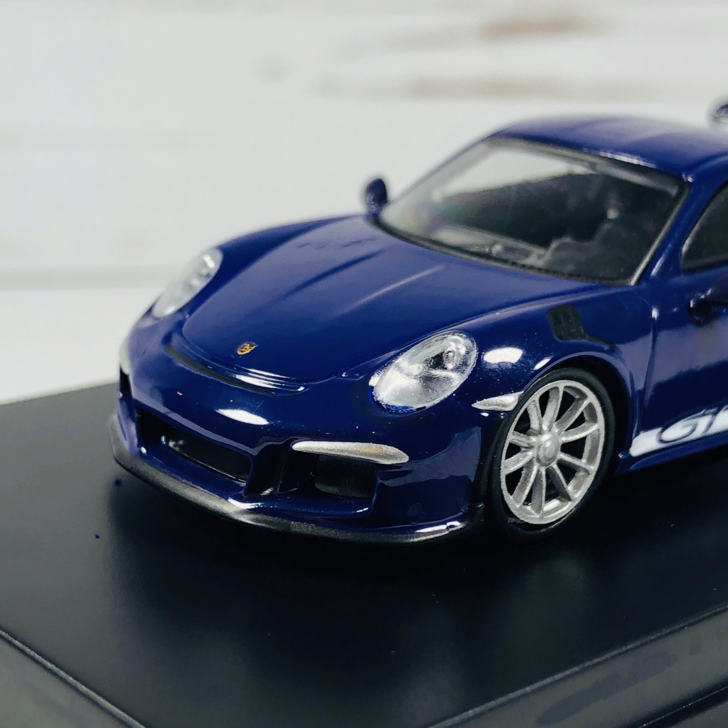 Sparky 1/64 Porsche 911 GT3 RS 2016 Ultra Violet Y072