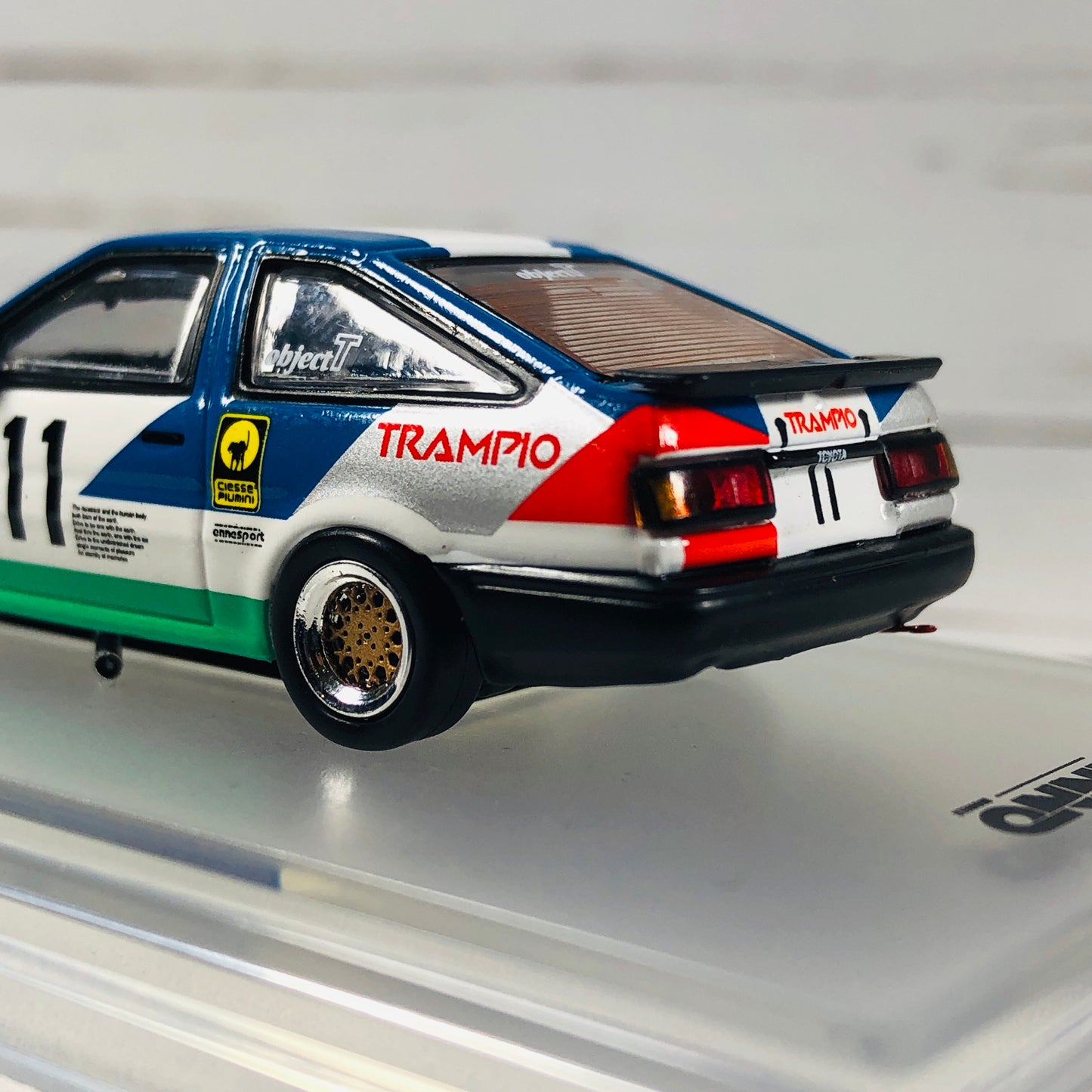 INNO64 TOYOTA COROLLA AE86 LEVIN #11 "TRAMPIO" JTCC 1985 IN64-AE86-11TR85