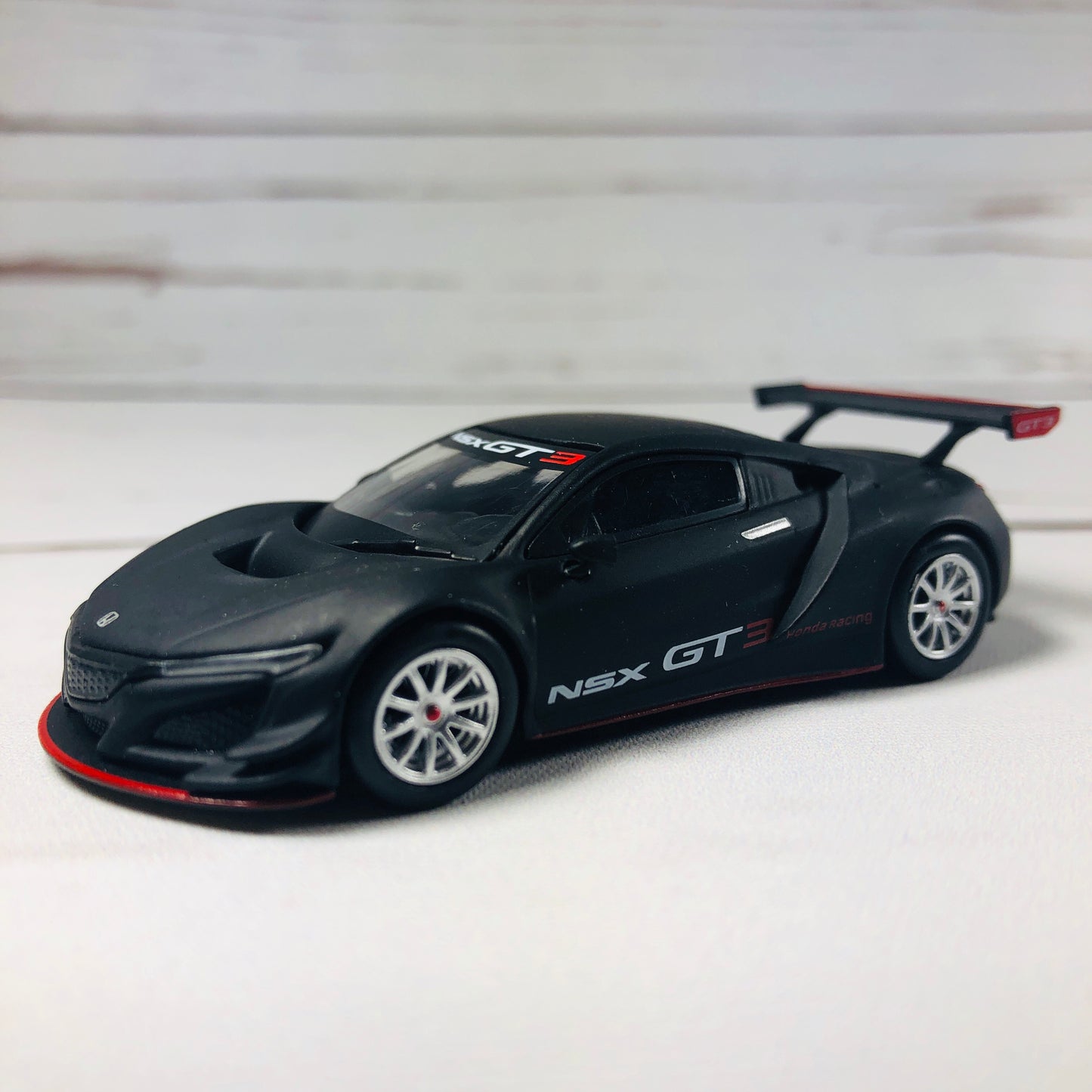 MINI GT 1/64 Honda NSX GT3 Presentation