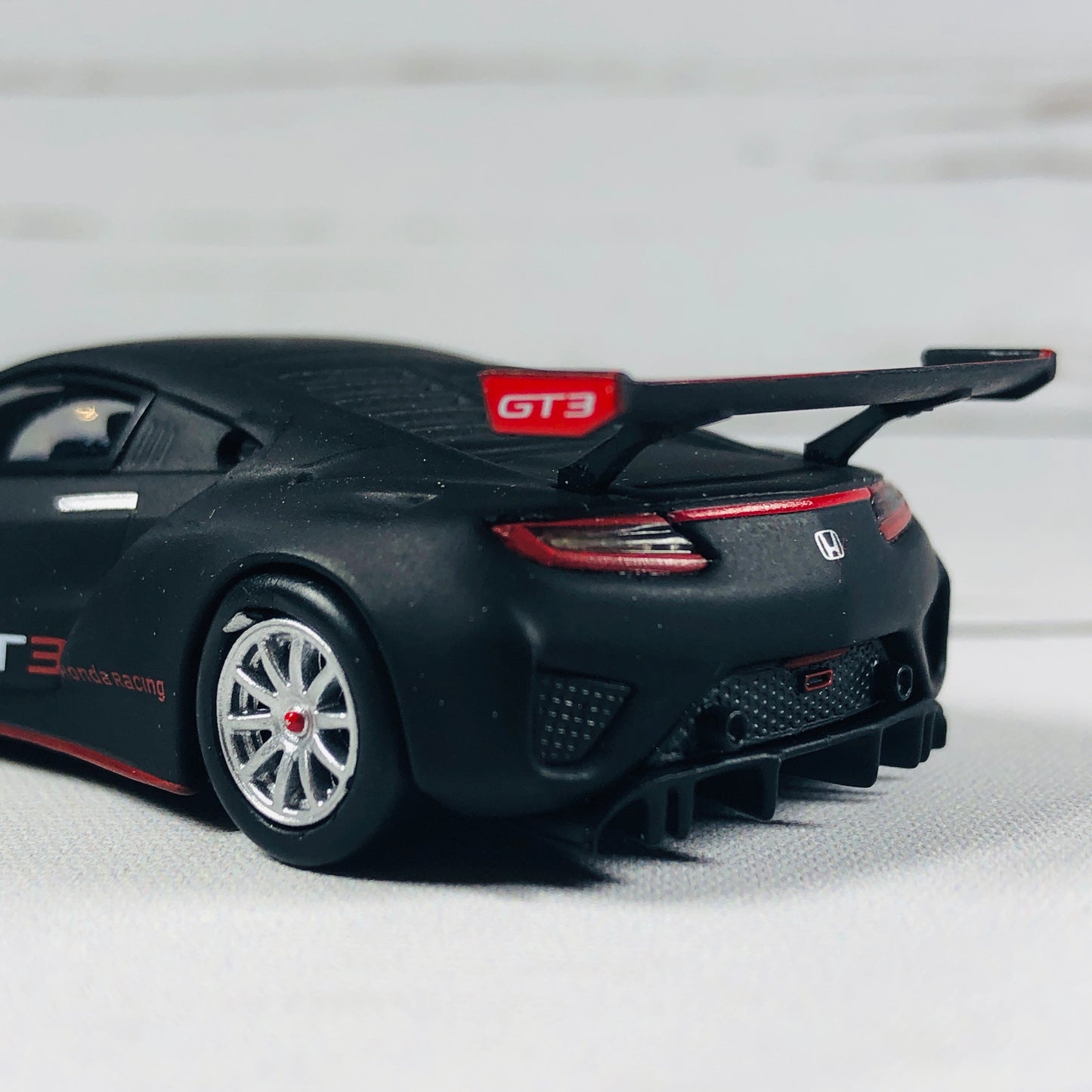 MINI GT 1/64 Honda NSX GT3 Presentation
