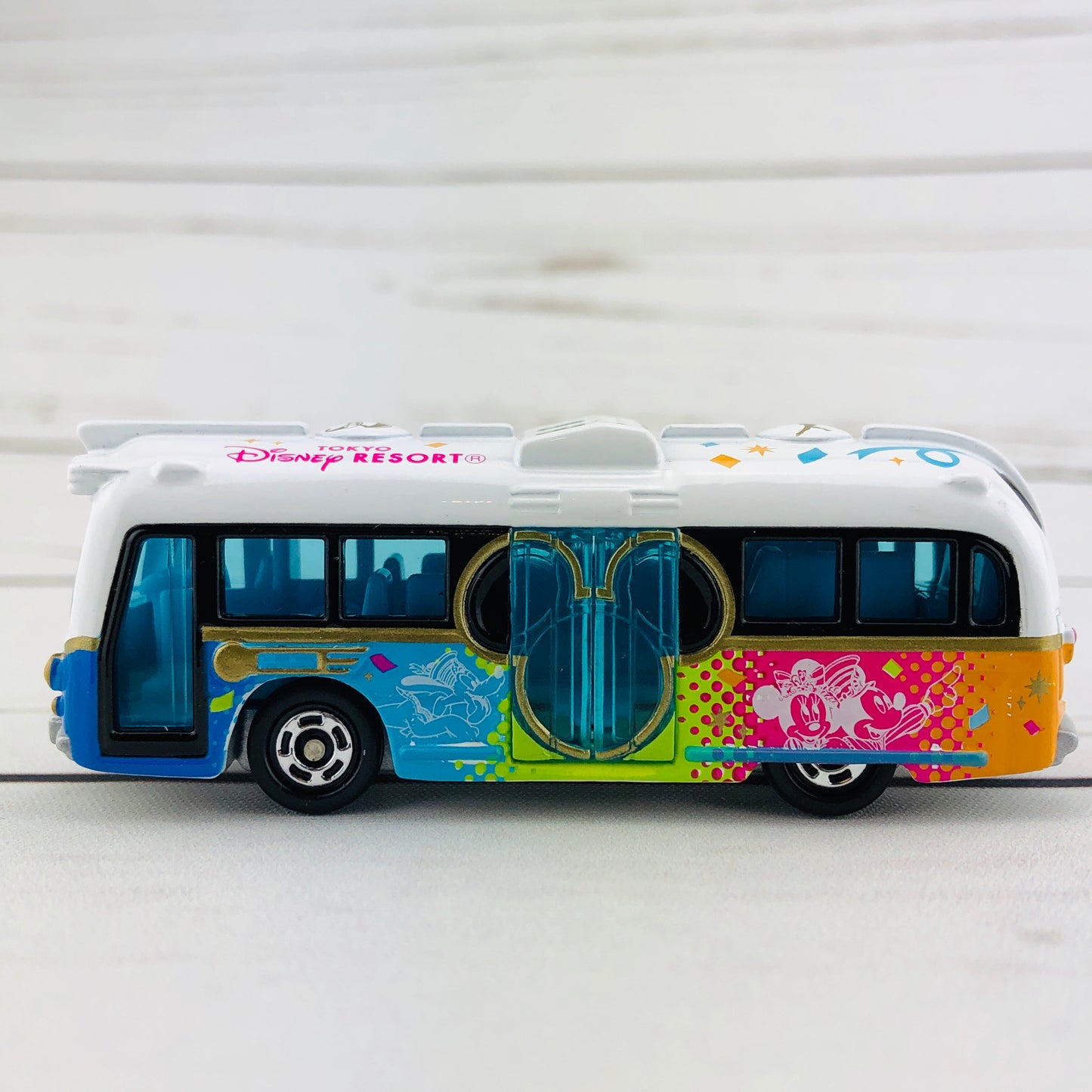 Tomica Disney Resort Cruiser 35th Aniversary Collection *Limited Quantity*