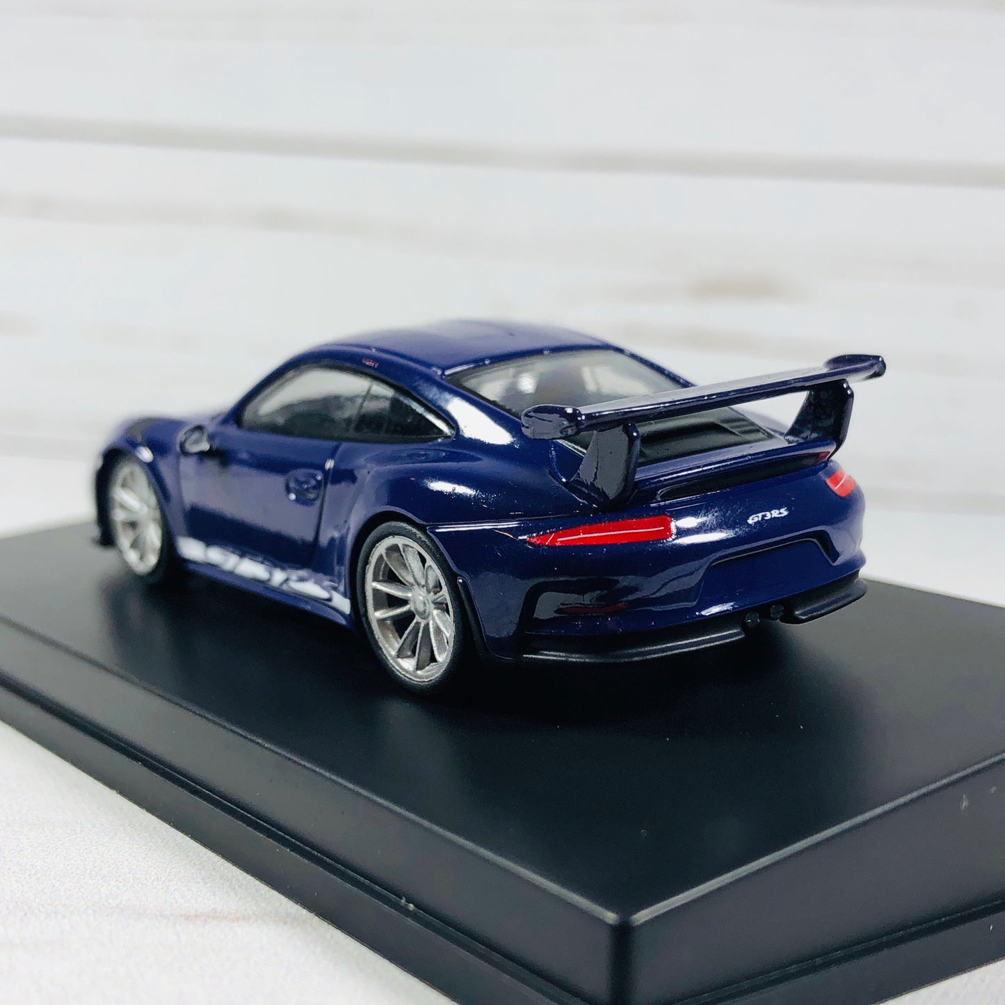 Sparky 1/64 Porsche 911 GT3 RS 2016 Ultra Violet Y072