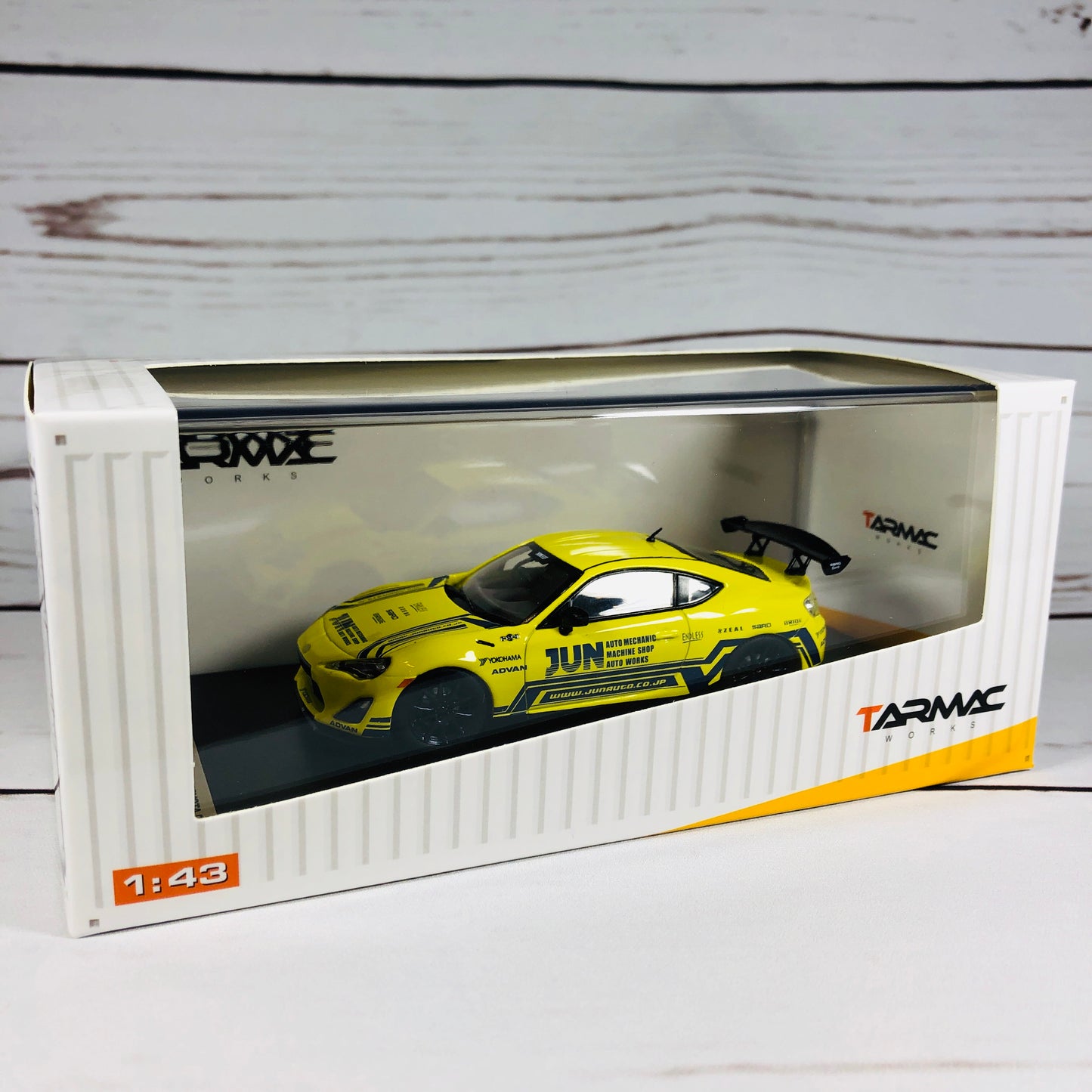 Tarmac Works 1/43 Toyota 86 Tuned By JUN