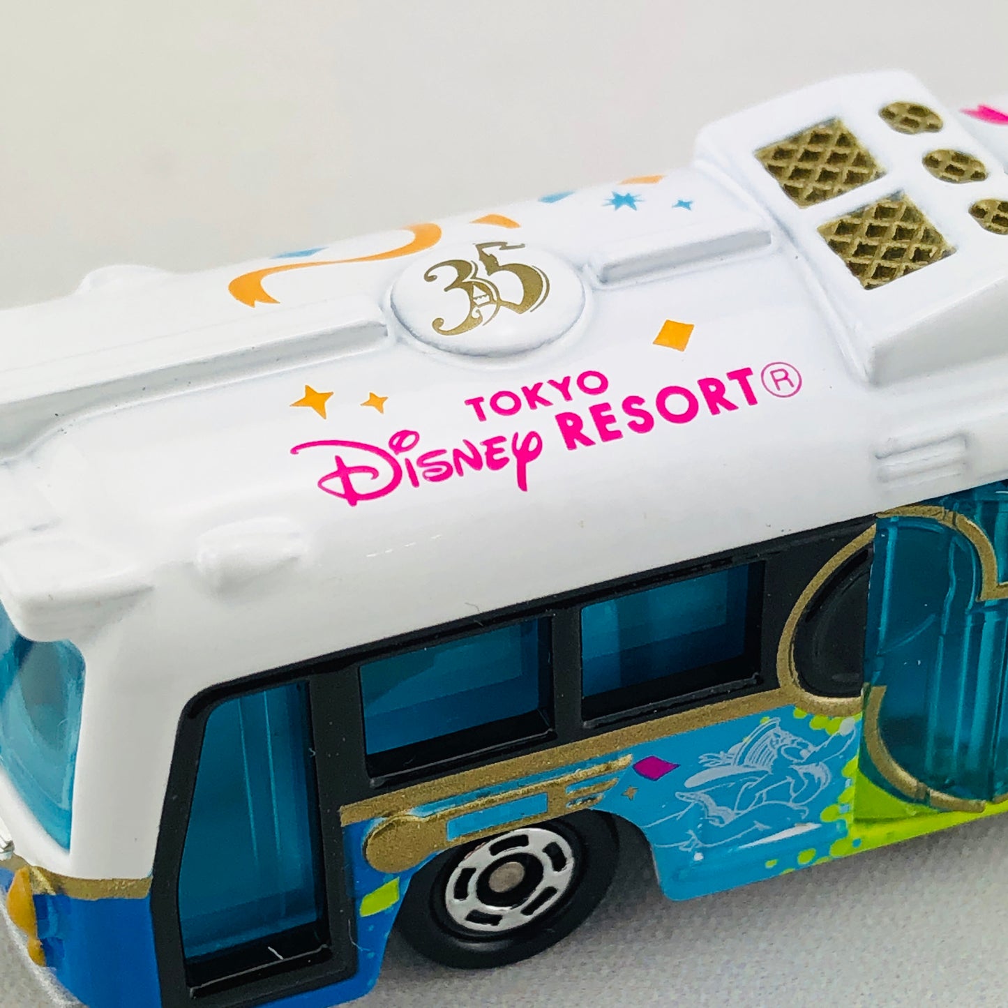 Tomica Disney Resort Cruiser 35th Aniversary Collection *Limited Quantity*
