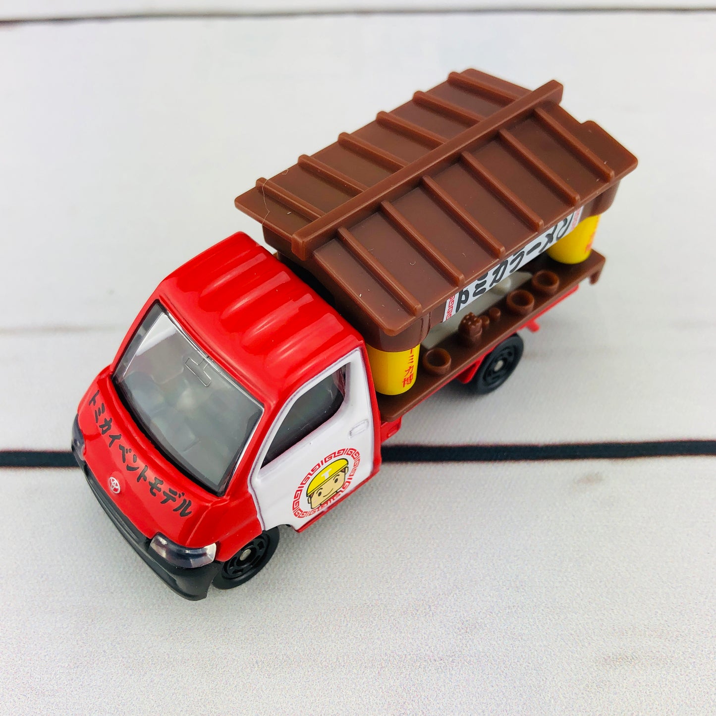 Tomica Event Model No.17 Toyota Town Ace Haku Ramen Truck