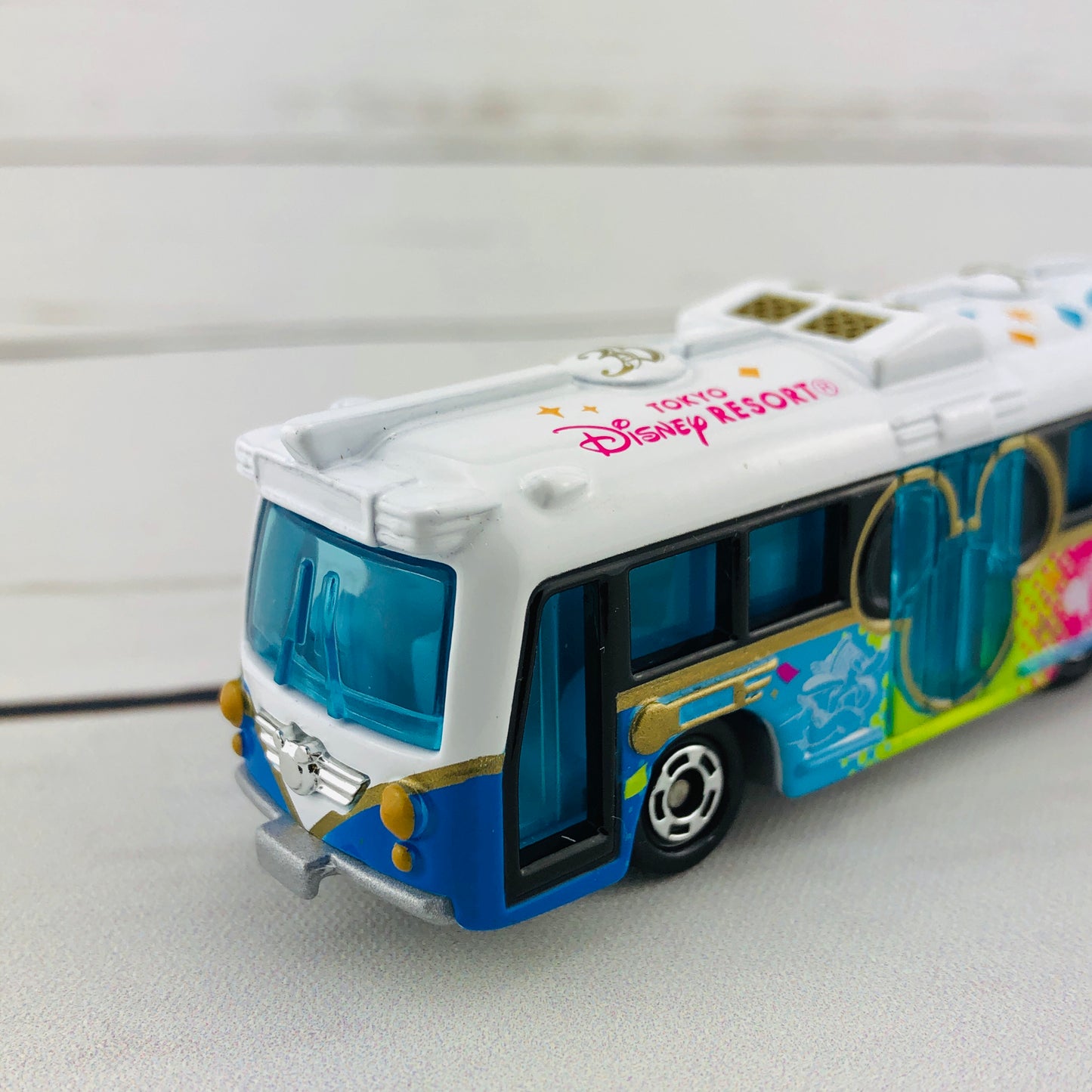 Tomica Disney Resort Cruiser 35th Aniversary Collection *Limited Quantity*
