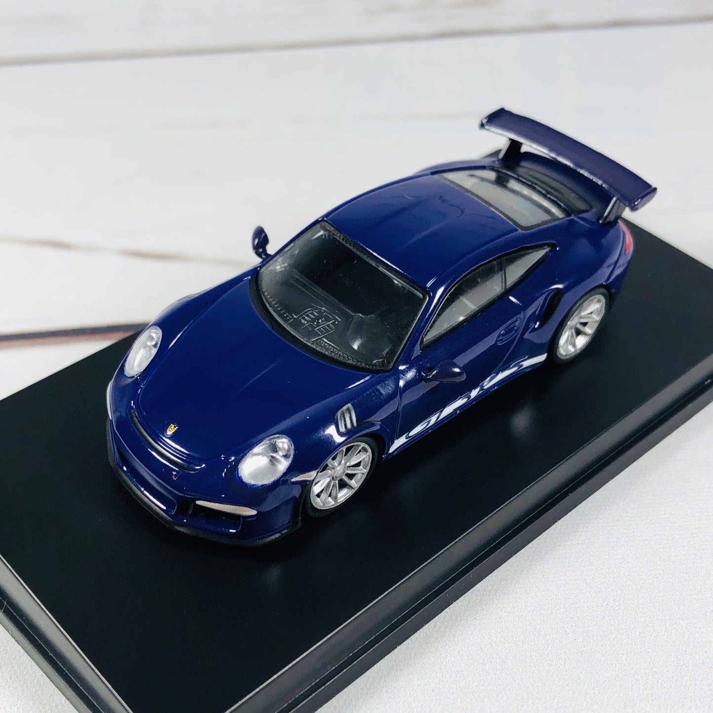 Sparky 1/64 Porsche 911 GT3 RS 2016 Ultra Violet Y072