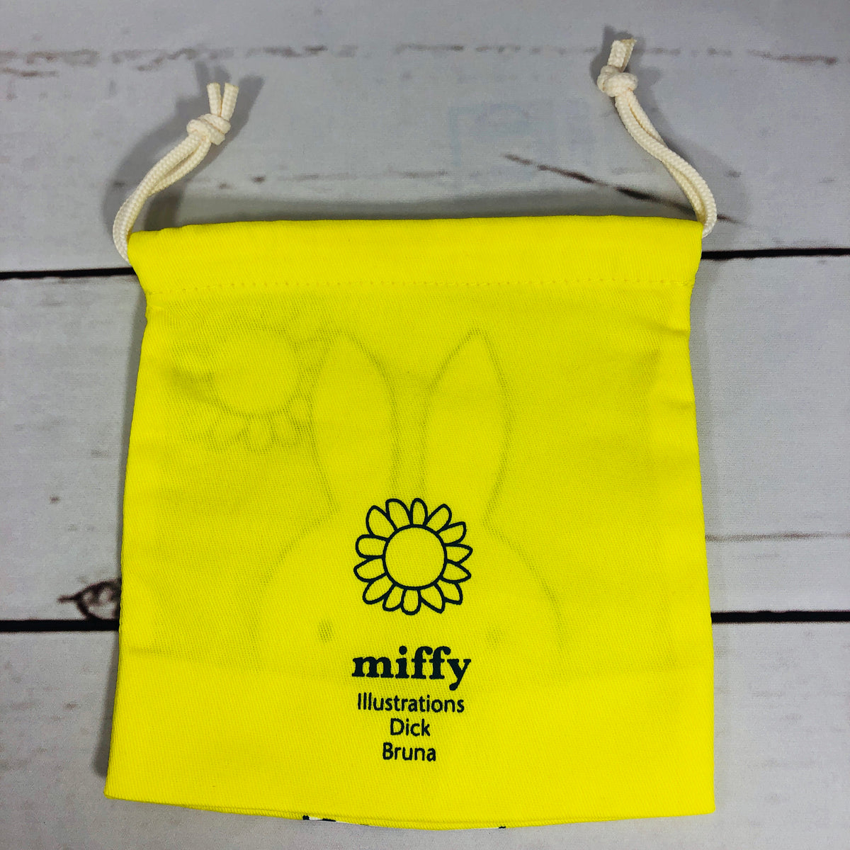 Miffy Thread String miffy String Pouch MF561A-580 – Tokyo Station