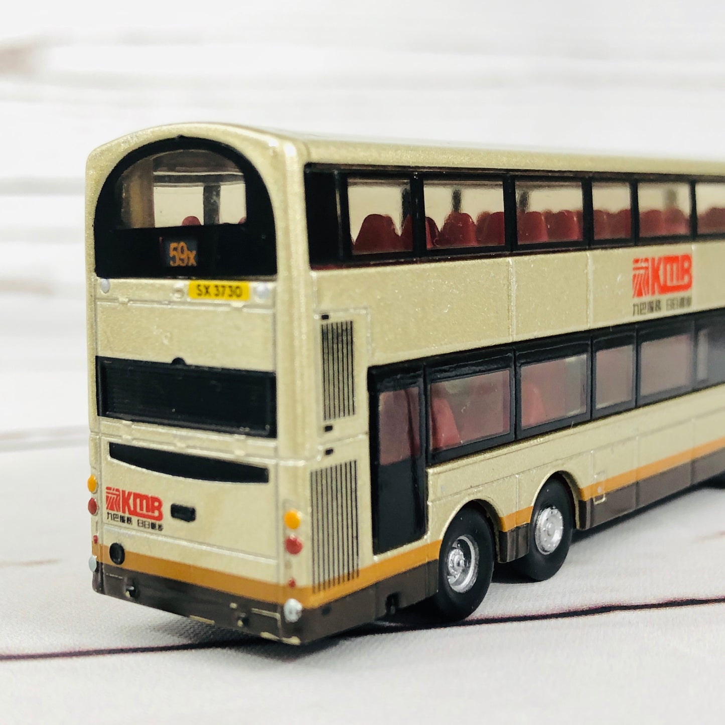 Tiny City KMB Volvo B9TL Wright Gold 城市 120 合金車仔 — 前衛富豪B9TL（金色）（59X）