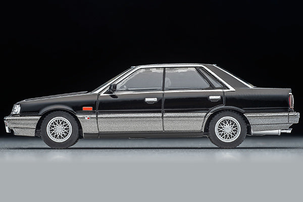 TOMYTEC Tomica Limited Vintage Neo 1/64 NISSAN SKYLINE 4 DOOR HT GTS TWINCAM 24V (BLACK/SILVER) 1986 LV-N282b