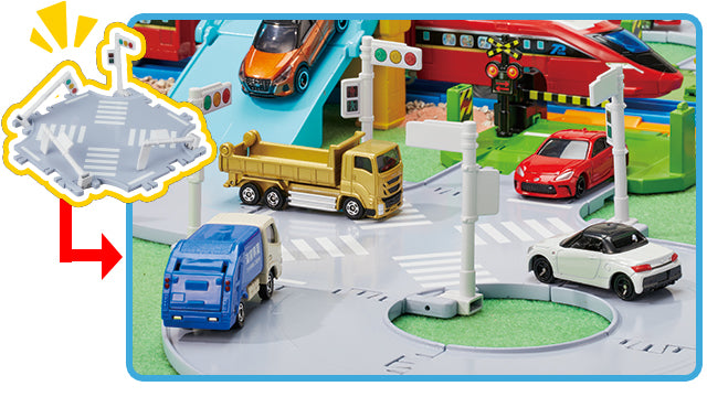 TAKARA TOMY Tomica World Tomica Town Railroad Crossing, Overpass, Intersection Road Set 4904810209577