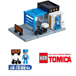 Tomica Town Police Station (with police figure) 4904810209638