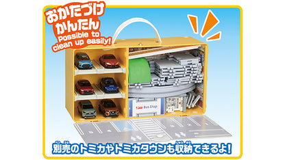 TOMICA WORLD Shopping mall with road