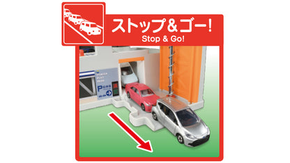 TOMICA WORLD Spread Out and Play! Tidy Up Play Park 4904810228790