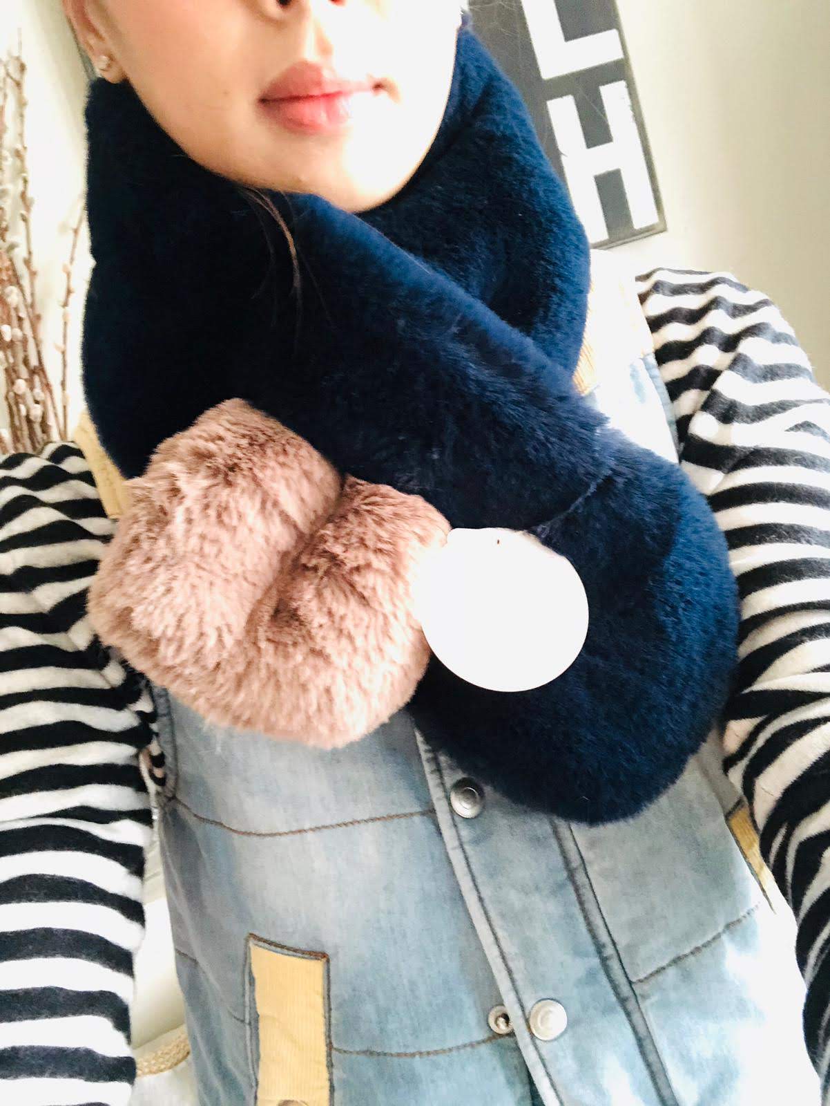 Lune Jumelle Two Tone Faux Fur Scarf Navy SD826610-31