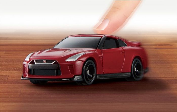 Tomica 4D 01 Nissan GTR Vibrant RED Scale 1/62