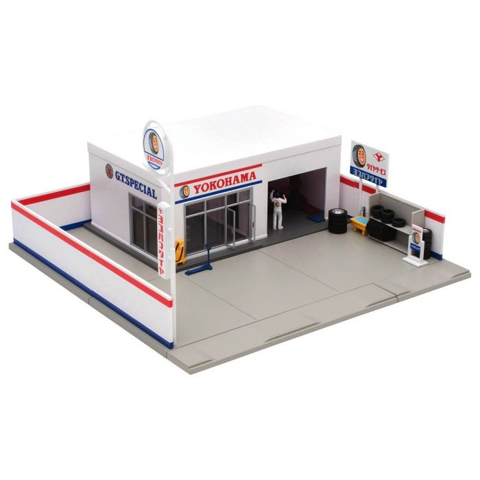 PREORDER Tomytec 1/64 TOMICARAMA 05A Tire Shop YOKOHAMA TIRE (Release Date : Mar 2020)