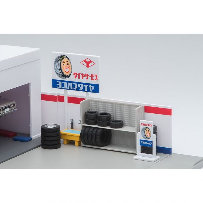 PREORDER Tomytec 1/64 TOMICARAMA 05A Tire Shop YOKOHAMA TIRE (Release Date : Mar 2020)